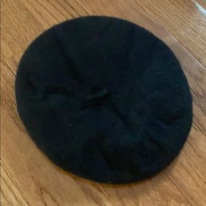 Urban Ouffitters Black Barett